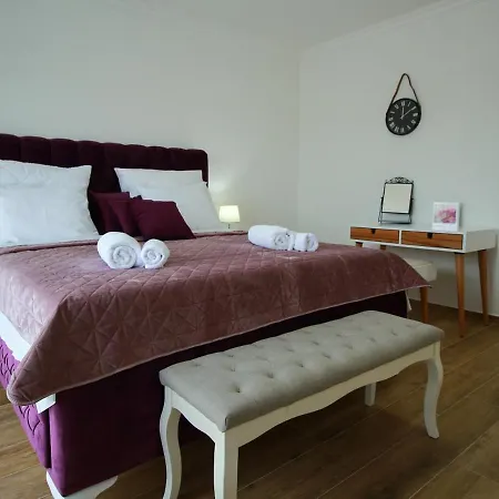 Luxury Villa Sara With Jacuzzi In Malinska Villa *